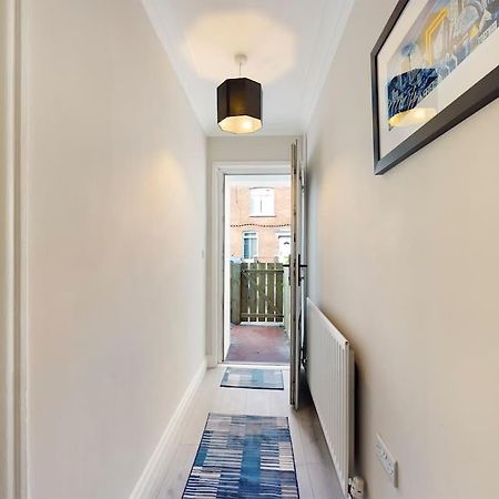 בלפסט It'S Broadway Baby! Great House Close To City Centre מראה חיצוני תמונה
