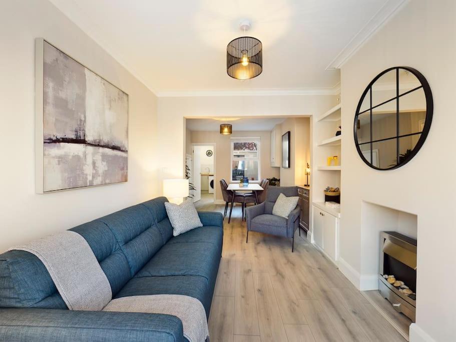 בלפסט It'S Broadway Baby! Great House Close To City Centre מראה חיצוני תמונה