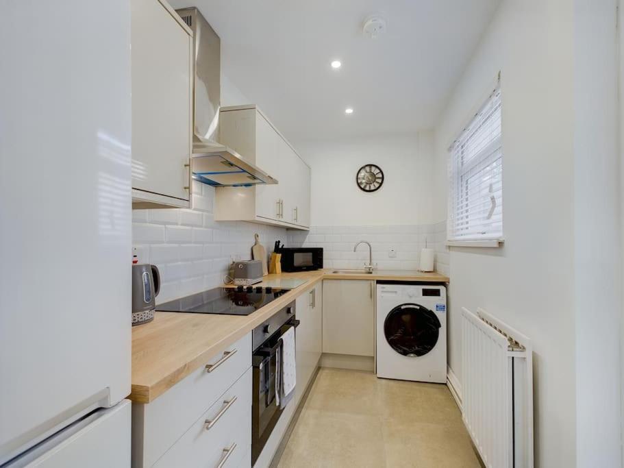 בלפסט It'S Broadway Baby! Great House Close To City Centre מראה חיצוני תמונה