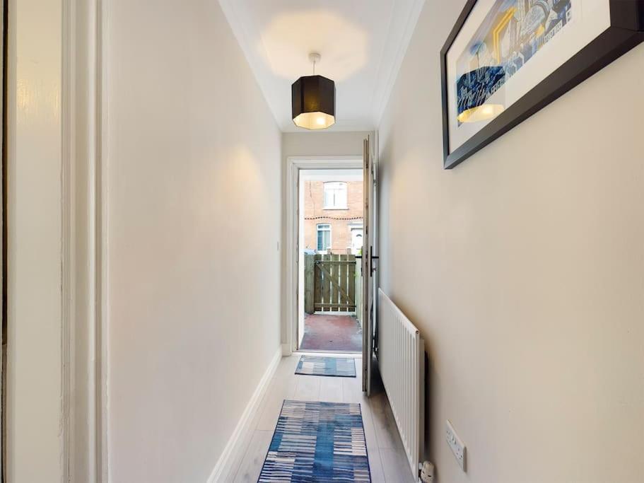 בלפסט It'S Broadway Baby! Great House Close To City Centre מראה חיצוני תמונה