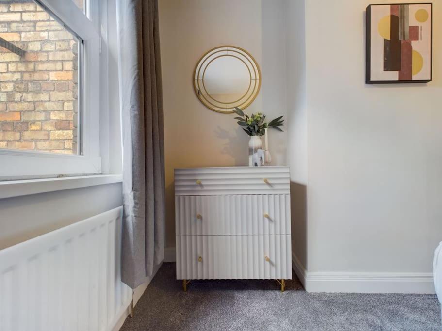 בלפסט It'S Broadway Baby! Great House Close To City Centre מראה חיצוני תמונה