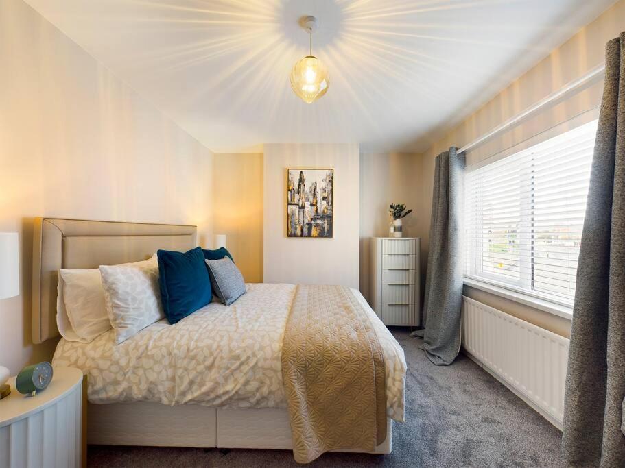 בלפסט It'S Broadway Baby! Great House Close To City Centre מראה חיצוני תמונה